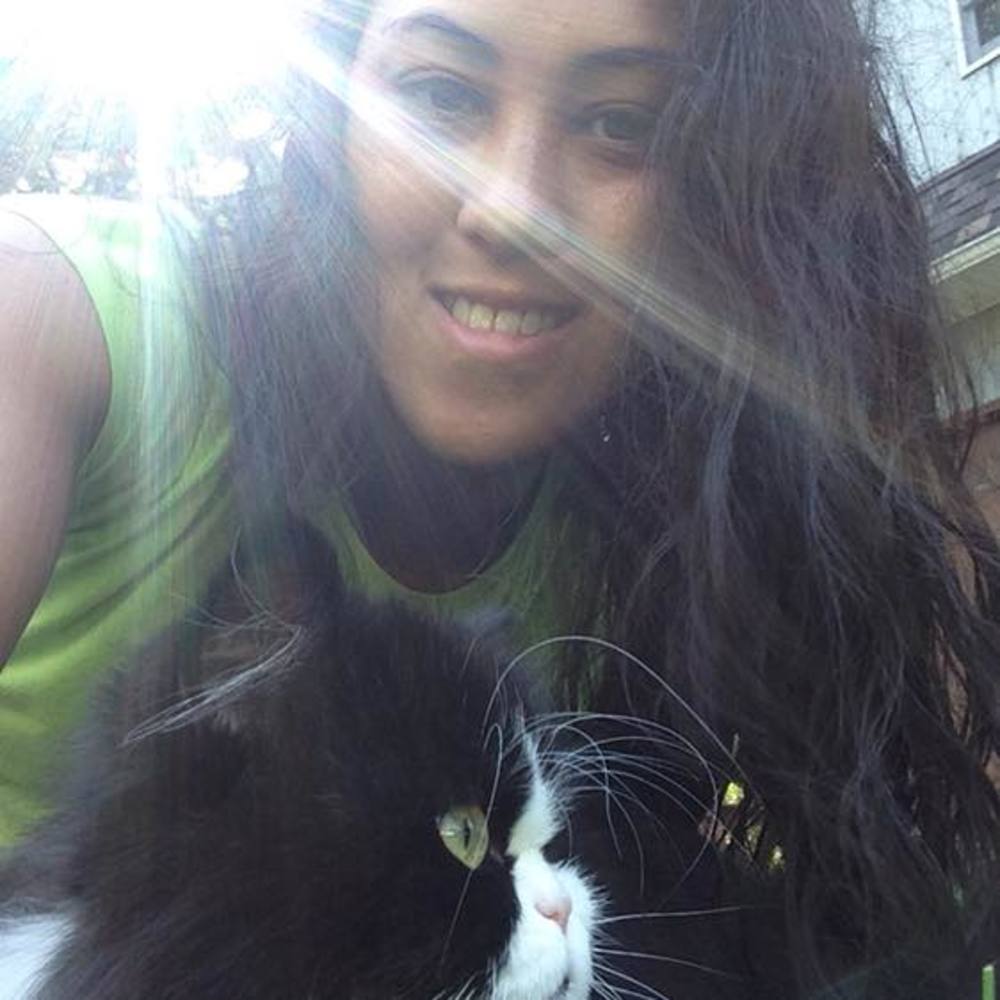 Meet your Posher, Deirdre